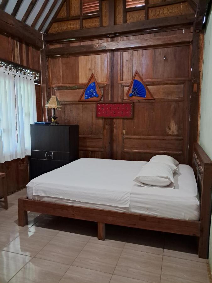 Diana'S Homestay บันยูวังงี ภายนอก รูปภาพ