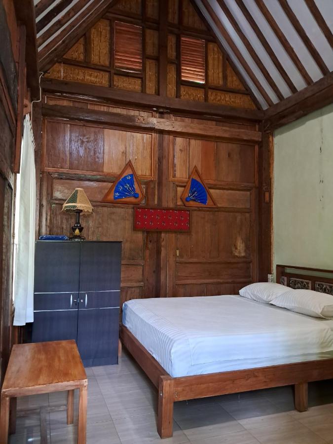 Diana'S Homestay บันยูวังงี ภายนอก รูปภาพ