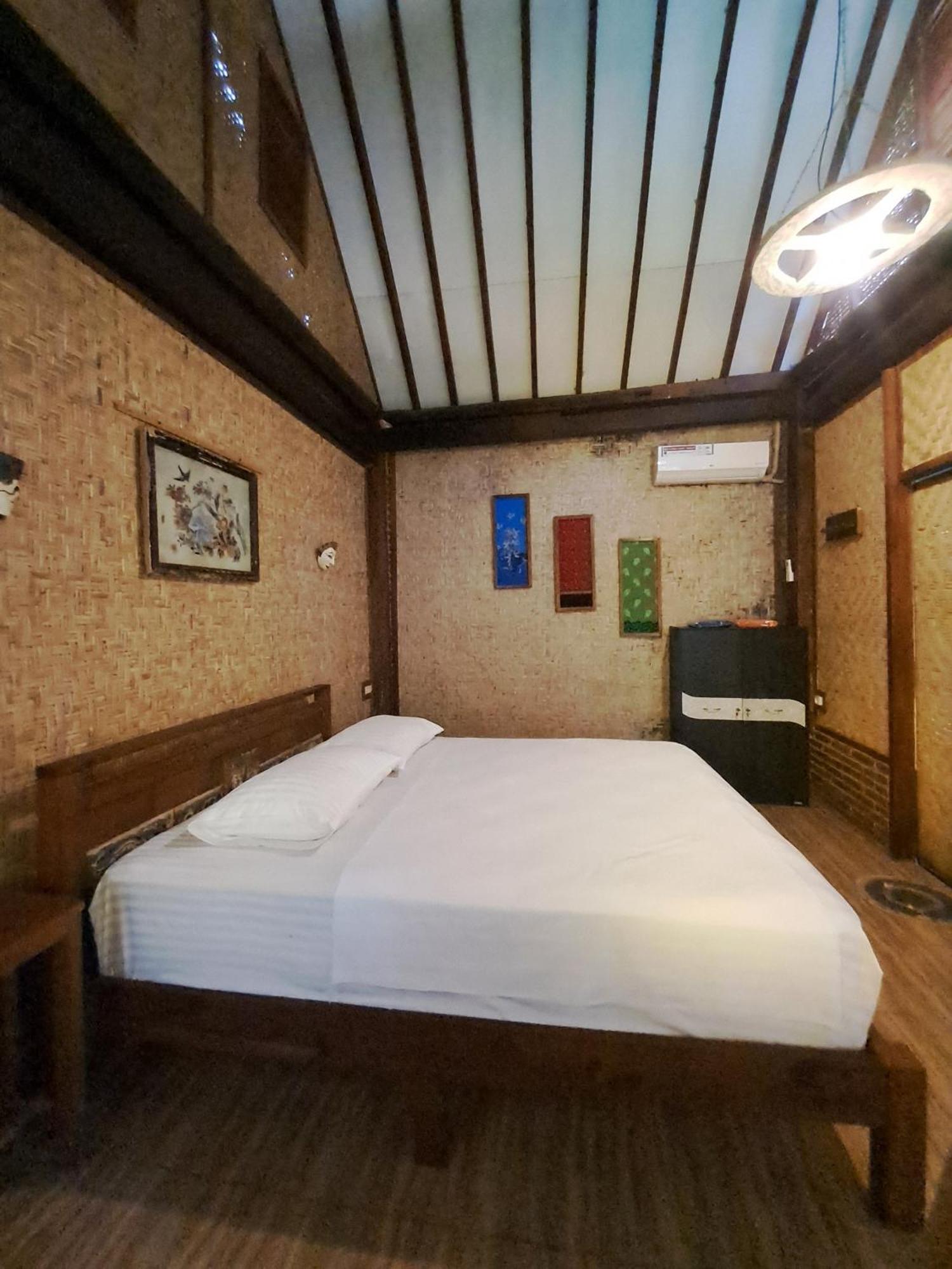 Diana'S Homestay บันยูวังงี ภายนอก รูปภาพ