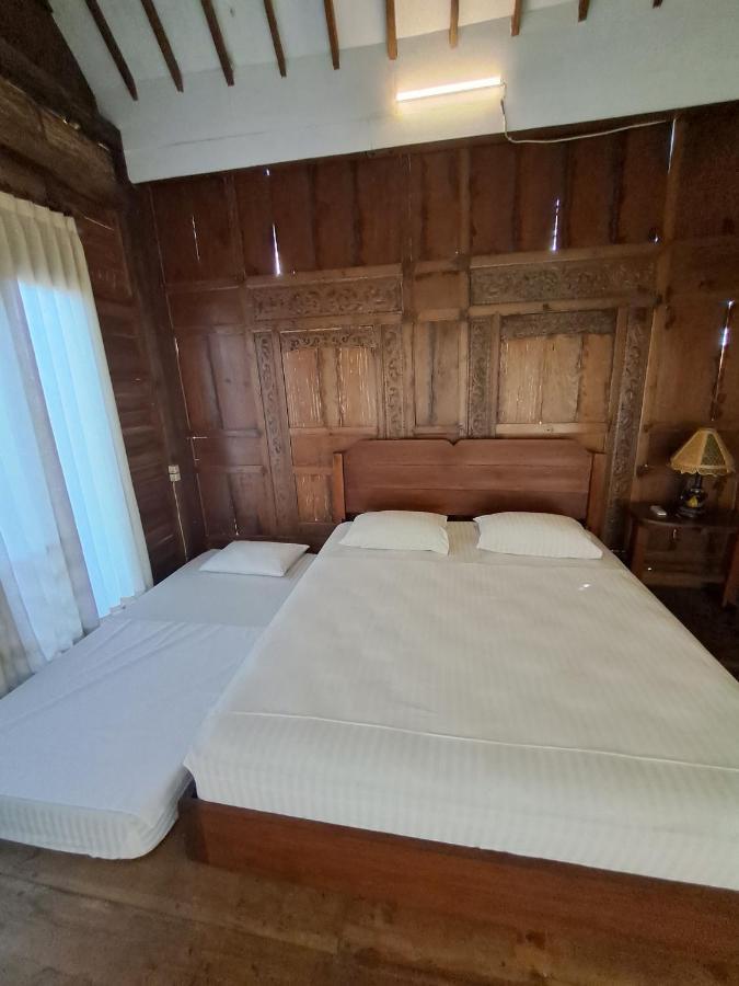 Diana'S Homestay บันยูวังงี ภายนอก รูปภาพ