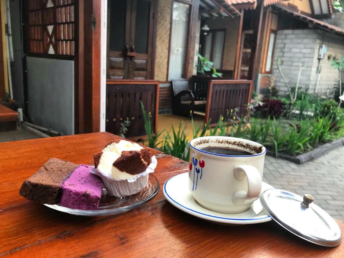 Diana'S Homestay บันยูวังงี ภายนอก รูปภาพ